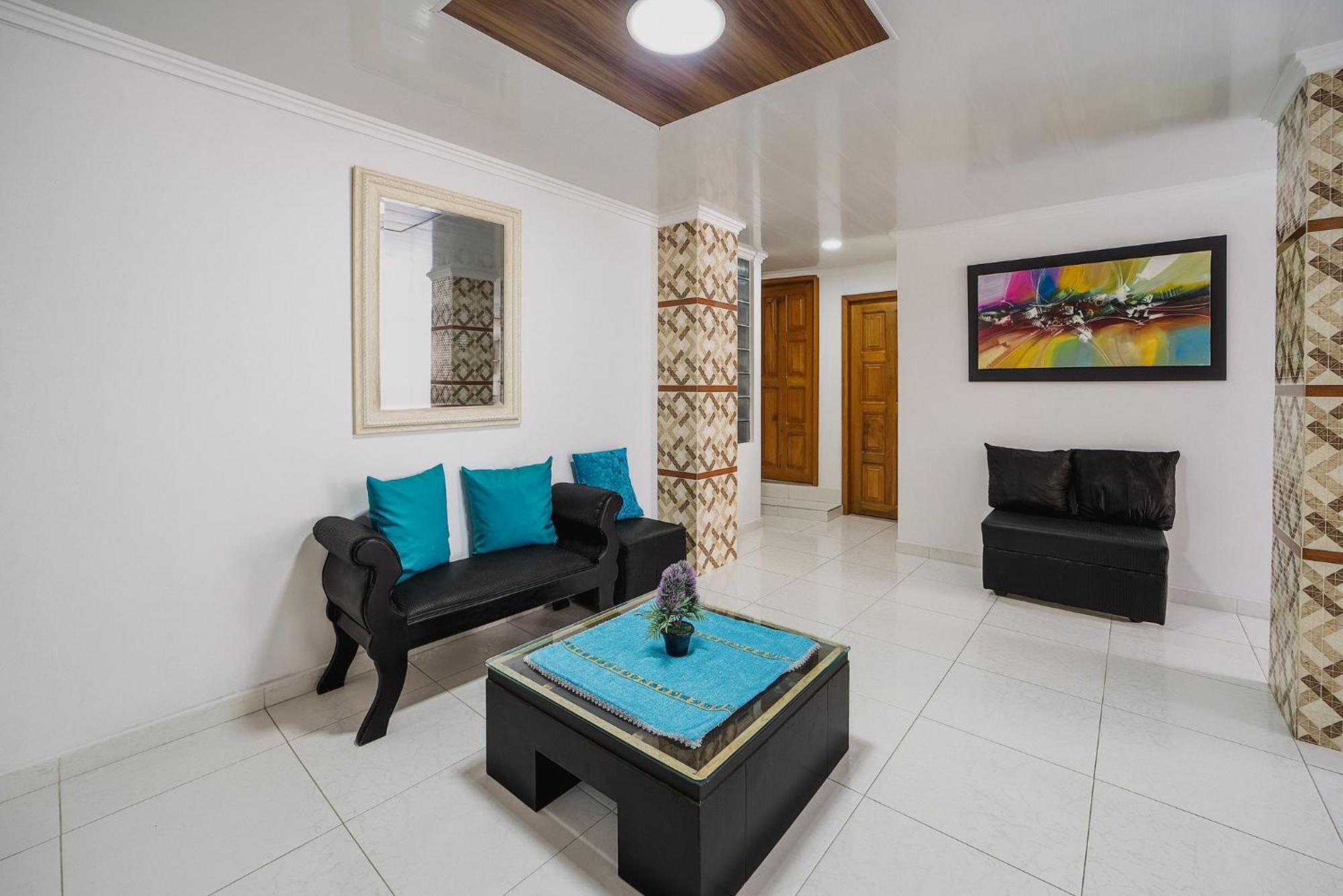 Villa Santos Apartaestudios บาร์รังกีญา ภายนอก รูปภาพ
