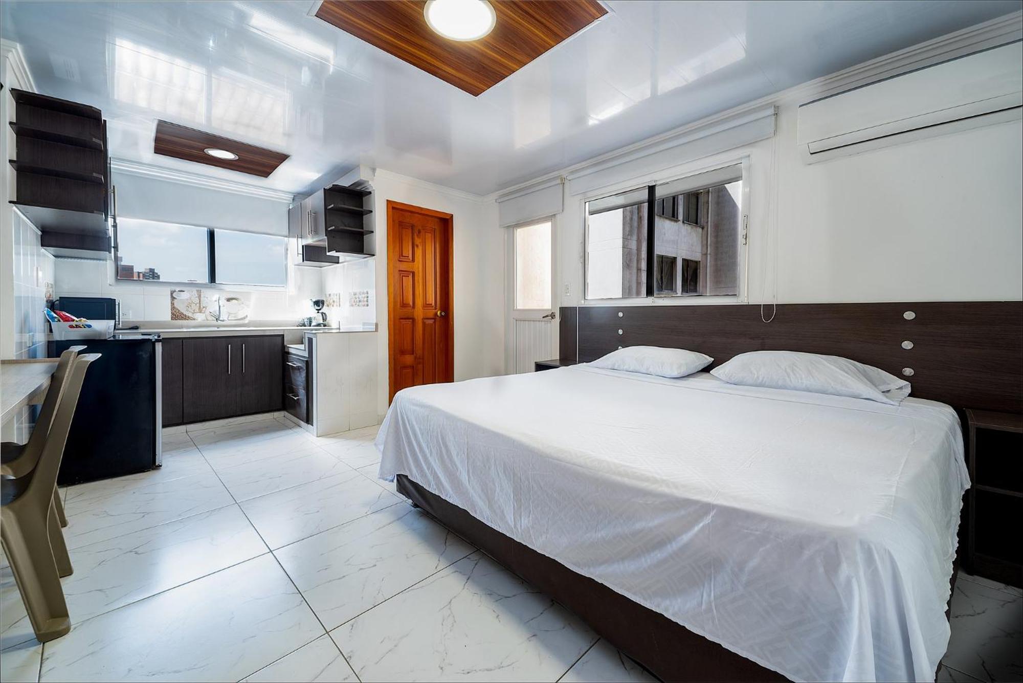 Villa Santos Apartaestudios บาร์รังกีญา ภายนอก รูปภาพ