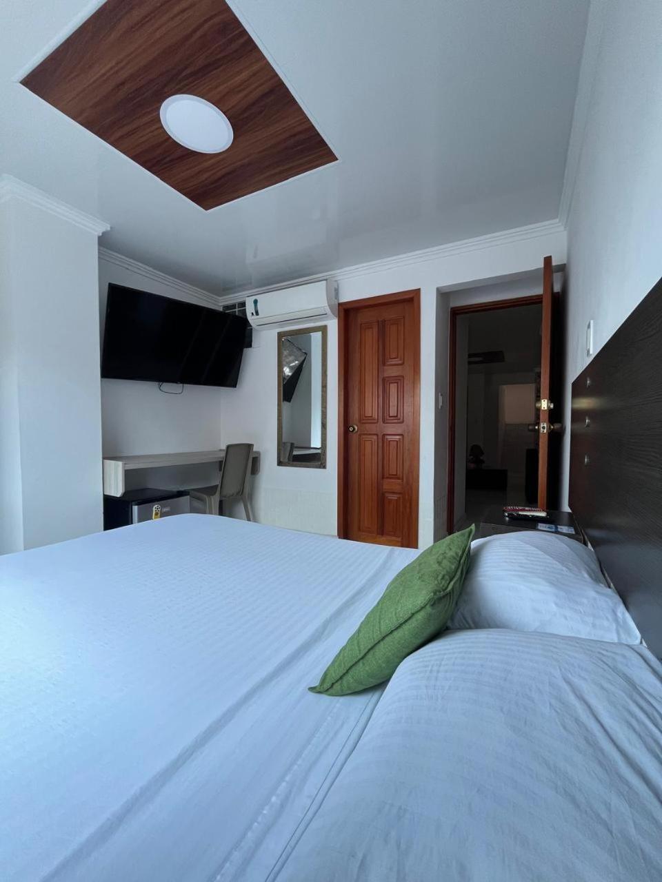 Villa Santos Apartaestudios บาร์รังกีญา ภายนอก รูปภาพ