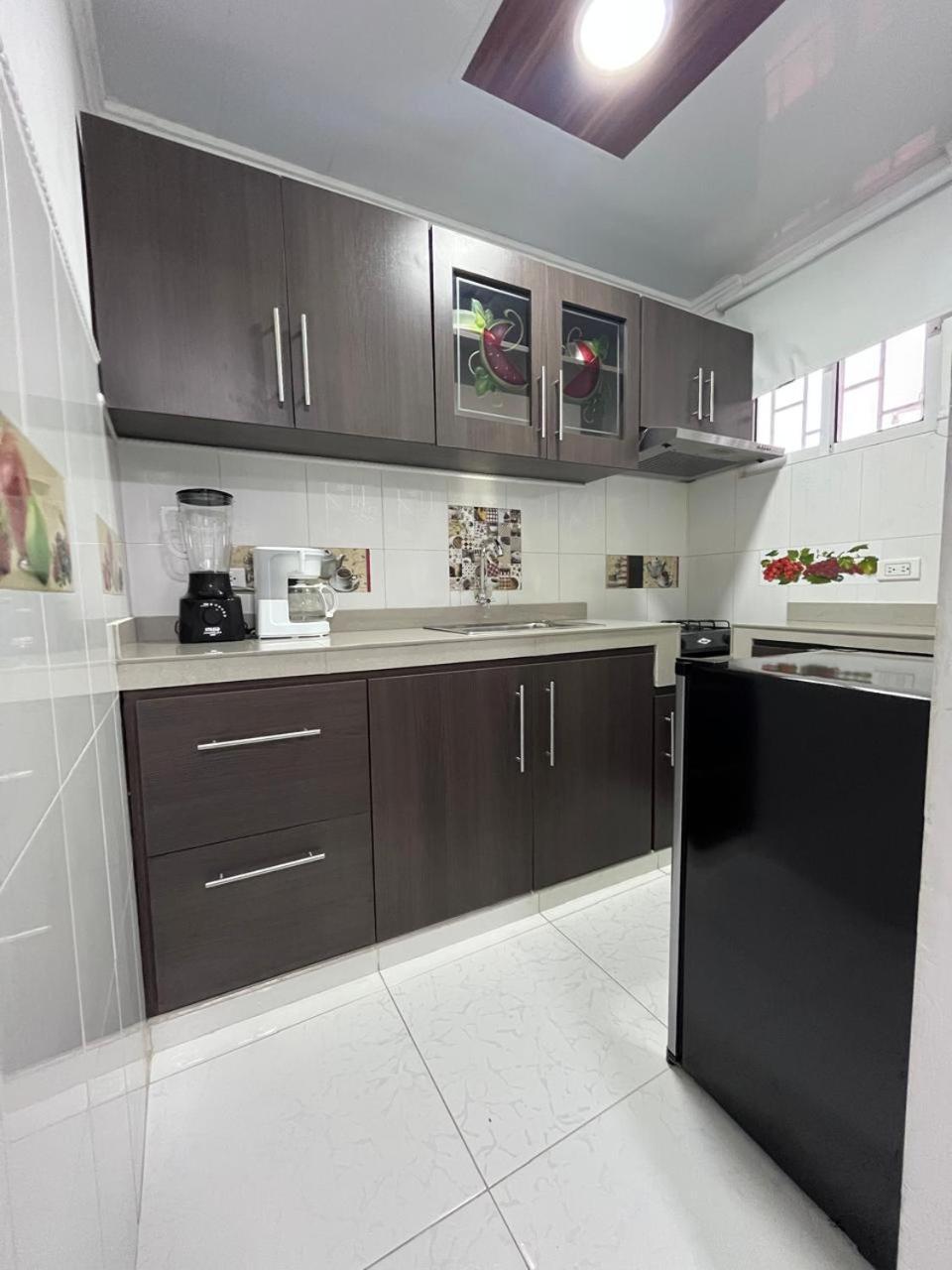 Villa Santos Apartaestudios บาร์รังกีญา ภายนอก รูปภาพ