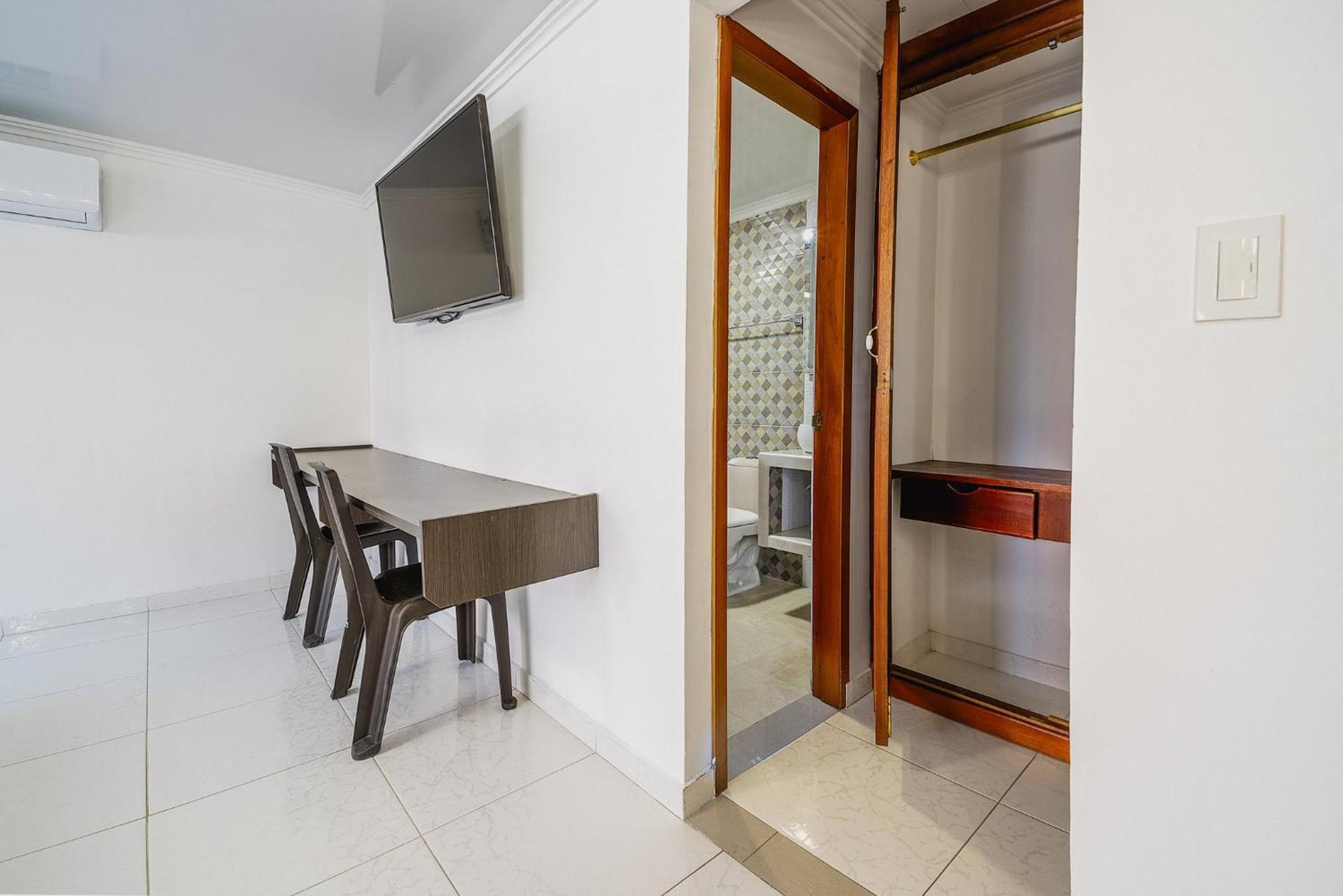 Villa Santos Apartaestudios บาร์รังกีญา ภายนอก รูปภาพ